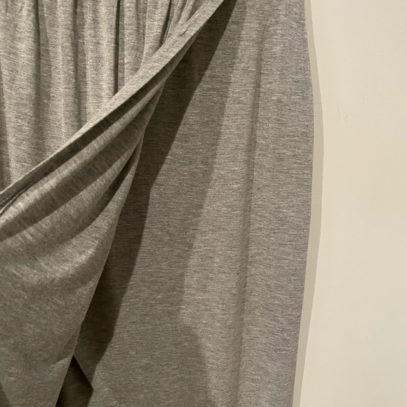 Ultra Flirt Women Skirt with front slit, Large, Gray. - Picture 4 of 15